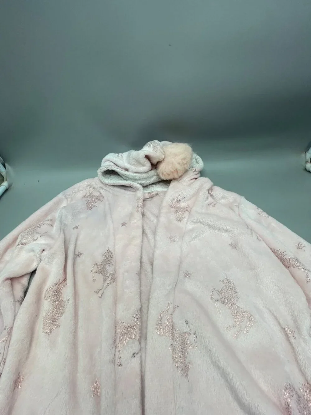 Kensie girl bathrobe unicorn pink hooded polyester kids size medium 10/12 READ